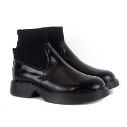 Wonders B-8224 støvle i sort skind med elastik detalje