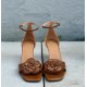Billi Bi A8172 sandal i brun lakskind med hæl