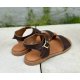 Bella Moda S25065 sandal med skrå rem i brun skind