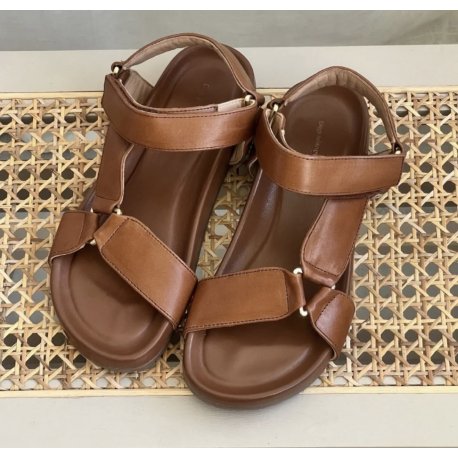 Copenhagen Shoes Carrie sandal i cognac