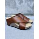 Bella Moda S23631 sandal med kilehæl i brunt skind